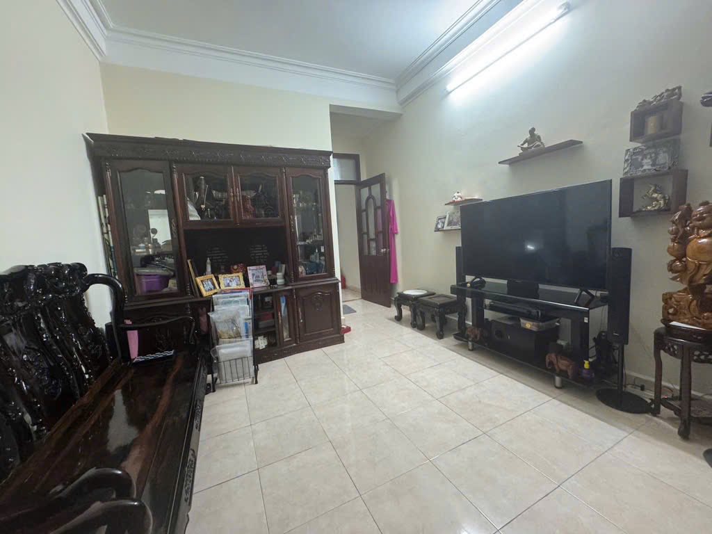 Siêu phẩm Nguyễn Chí Thanh 39m2, 4PN, mặt tiền 3,7m, ngõ thông ô bàn cờ oto tránh cực hot